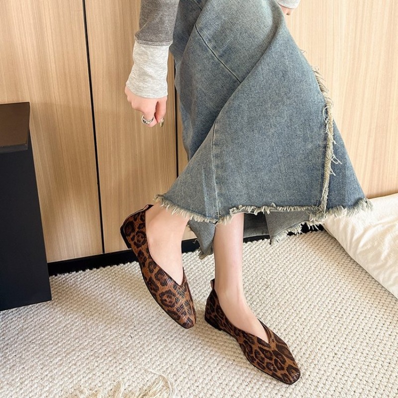 รองเท้าผู้หญิงแบบสวม หนังลายงู - Leatherwork Patterns Free บทวิจารณ์และราคา