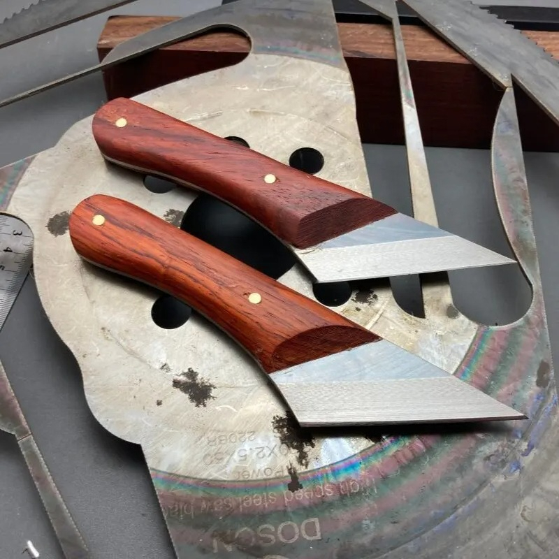 มีดตัดหนังด้ามไม้เหล็กกล้าความ - Leatherwork Knives บทวิจารณ์และราคา